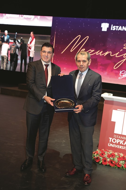 Nihat Kırmızı :  Farklı Sektörlerdeki Başarılı Yönetimiyle Şirketlerini Zirveye Çıkardı Nihat Kırmızı :  Farklı Sektörlerdeki Başarılı Yönetimiyle Şirketlerini Zirveye Çıkardı